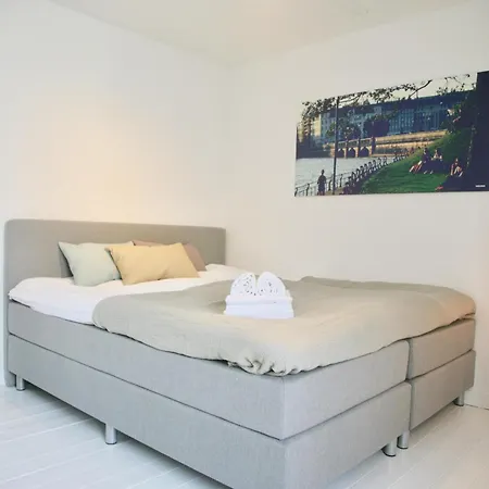 2-bed In Center
