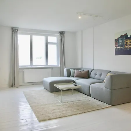Apartment 2-bed In Center
